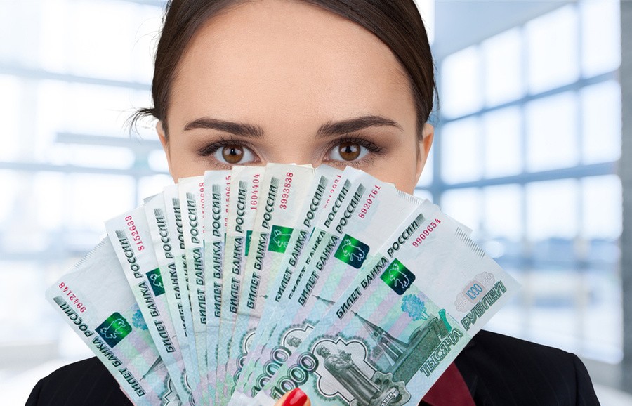 В 2023 году в России вернули налог на вклады: кому и сколько платить