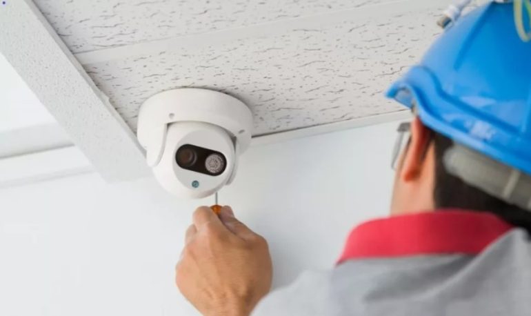 Почему установка видеонаблюдения становится обязательной для гаражей и парковок